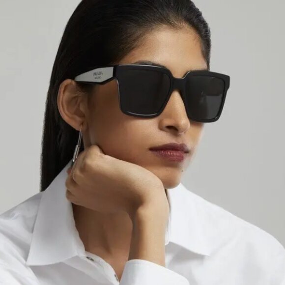 NEW PR24ZS 1AB5S0 WOMEN’S PRADA SUNGLASSES SPR 24Z BLACK WHITE PRADA PR 24ZS - Picture 1 of 13